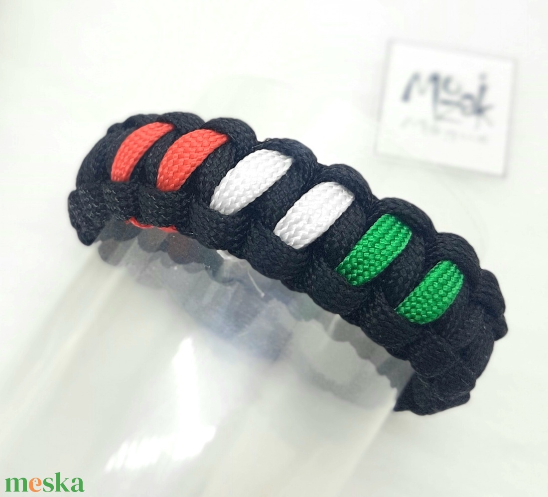Paracord karkötő Magyar-nemzeti - ékszer - karkötő - fonott karkötő - Meska.hu Paracord karkötő Magyar-nemzeti - ékszer - karkötő - fonott karkötő - Meska.hu