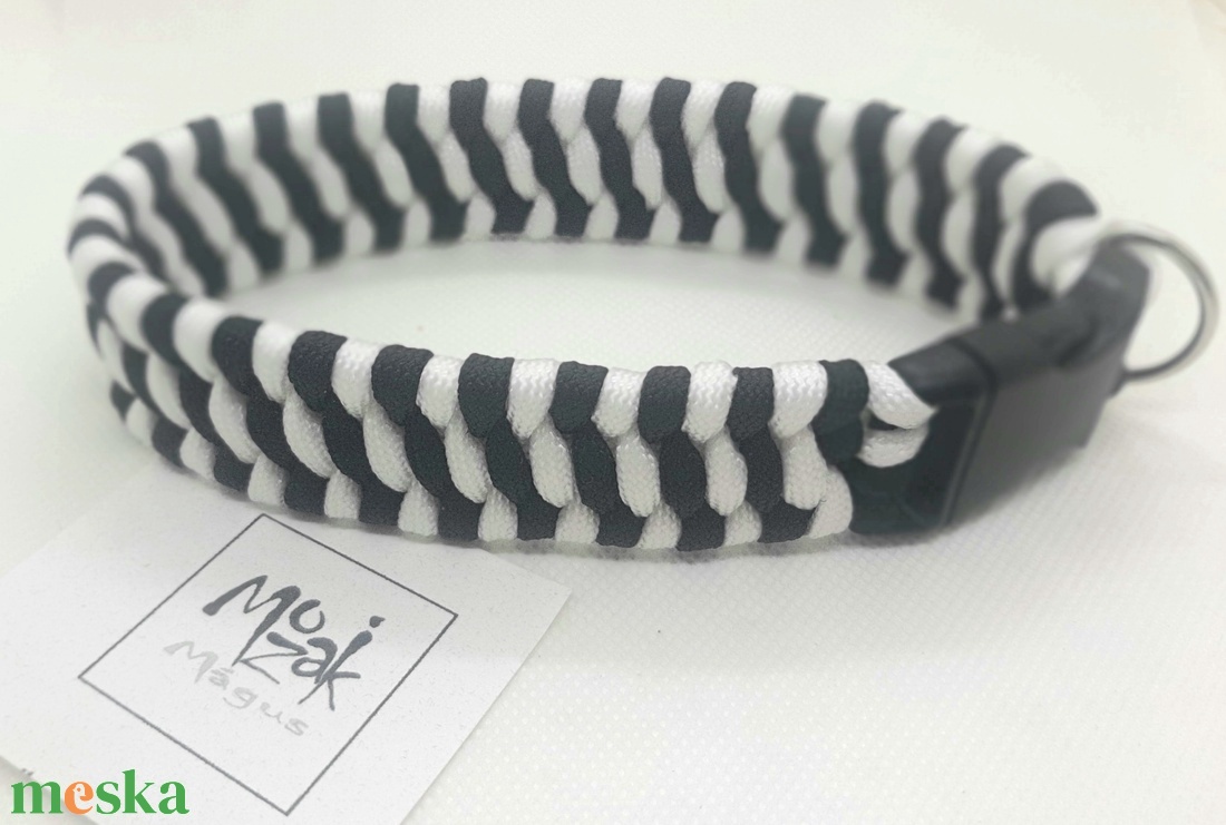 Zebra Paracord nyakörv szett - ékszer - karkötő - fonott karkötő - Meska.hu Zebra Paracord nyakörv szett - ékszer - karkötő - fonott karkötő - Meska.hu