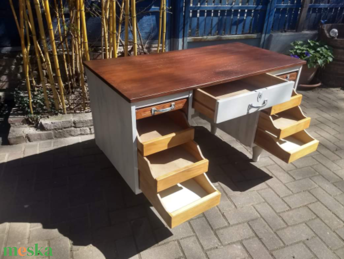 Vintage redőnyös fiókos íróasztal asztal - otthon & lakás - bútor - asztal - Meska.hu