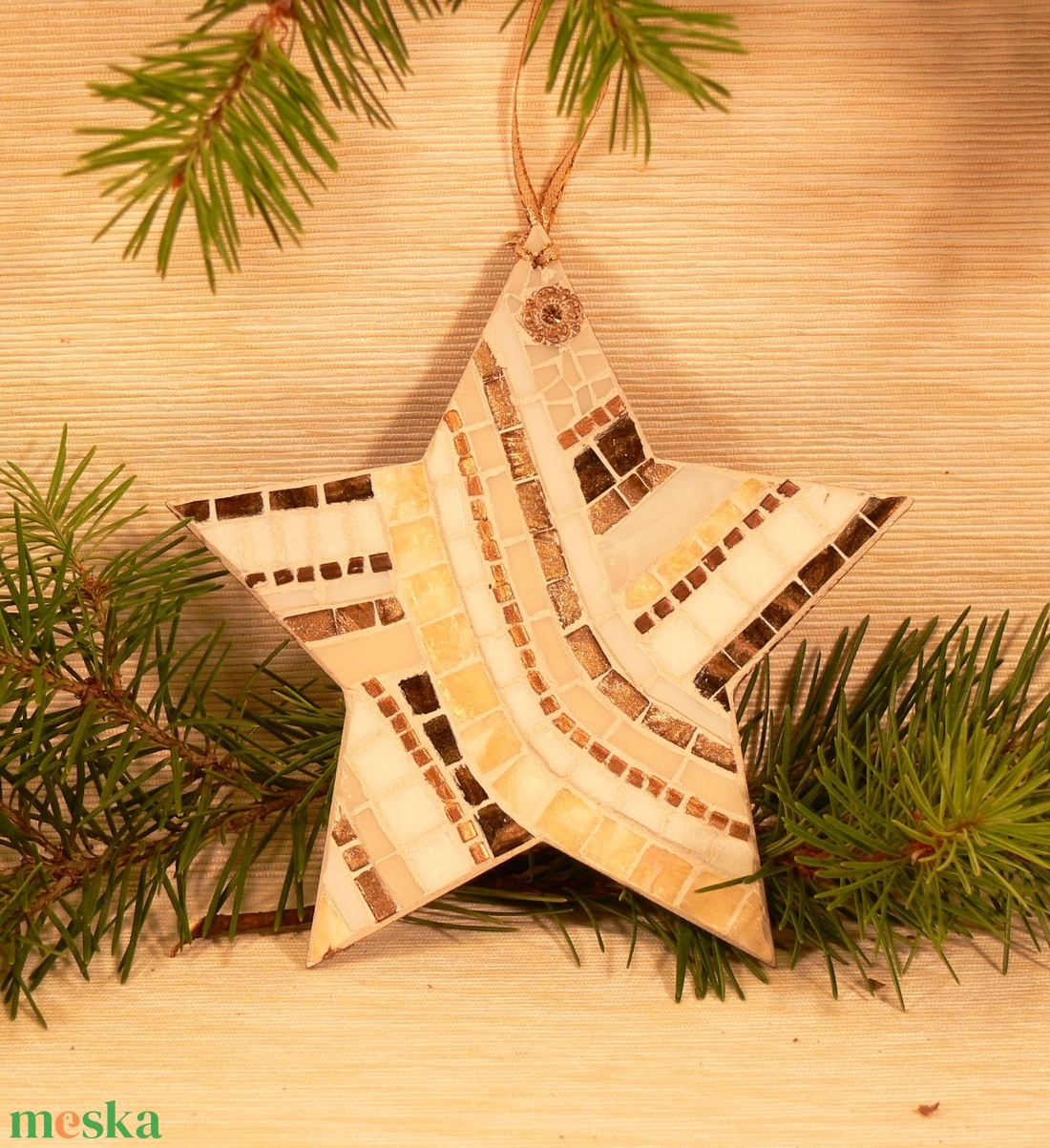 Fehér-arany csillag - üvegmozaik dísz - otthon & életmód - dekoráció - fali és függő dekoráció - falra akasztható dekor - Meska.hu