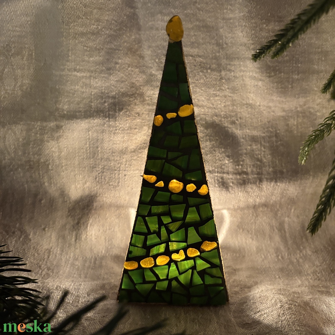 Karácsonyfa - üvegmozaik mécsestartó - karácsony - karácsonyi lakásdekoráció - karácsonyi illatgyertya, mécses - Meska.hu