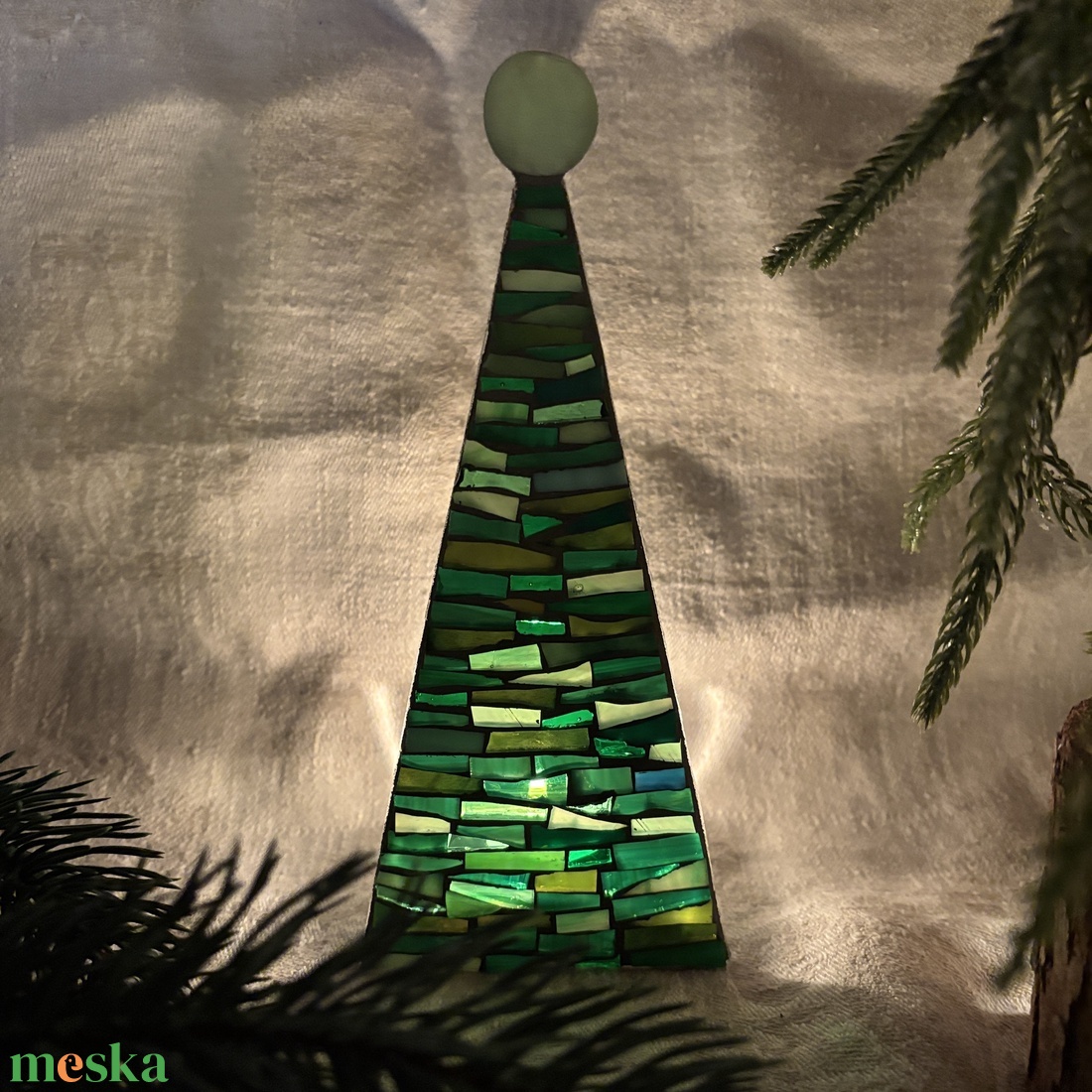 Karácsonyfa - üvegmozaik mécsestartó - karácsony - karácsonyi lakásdekoráció - karácsonyi illatgyertya, mécses - Meska.hu