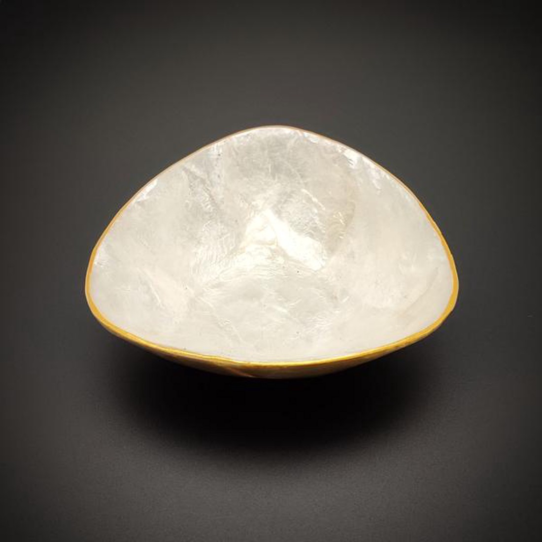 Tál kagyló háromszög arany szélű 10cm - otthon & életmód - dekoráció - asztal és polc dekoráció - dekorációs tál, tartó - Meska.hu Tál kagyló háromszög arany szélű 10cm - otthon & életmód - dekoráció - asztal és polc dekoráció - dekorációs tál, tartó - Meska.hu