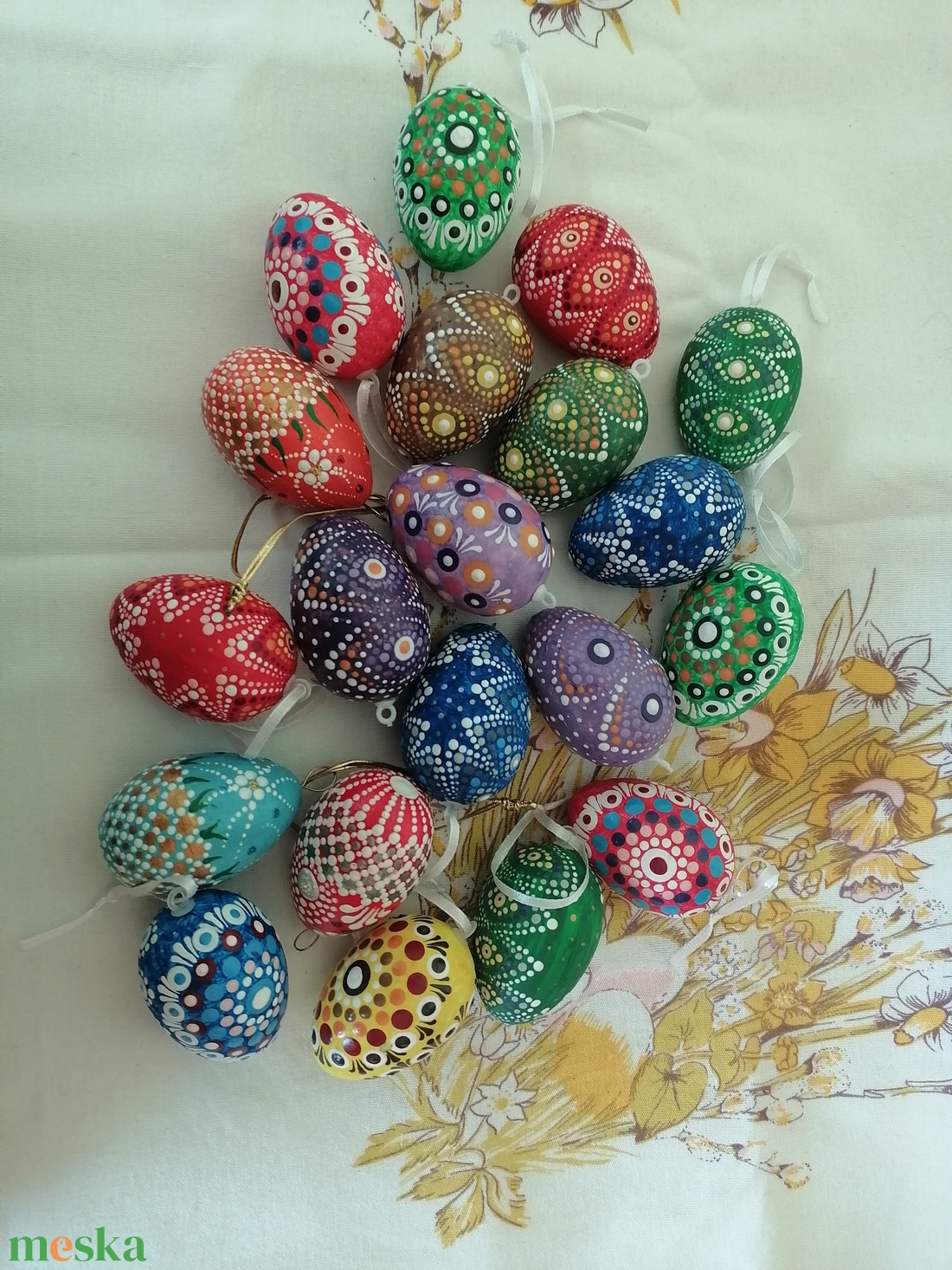 Húsvéti tojás  - ünnepi díszek, dekorációk - húsvéti díszek és dekorációk - húsvéti abrosz, terítő - Meska.hu