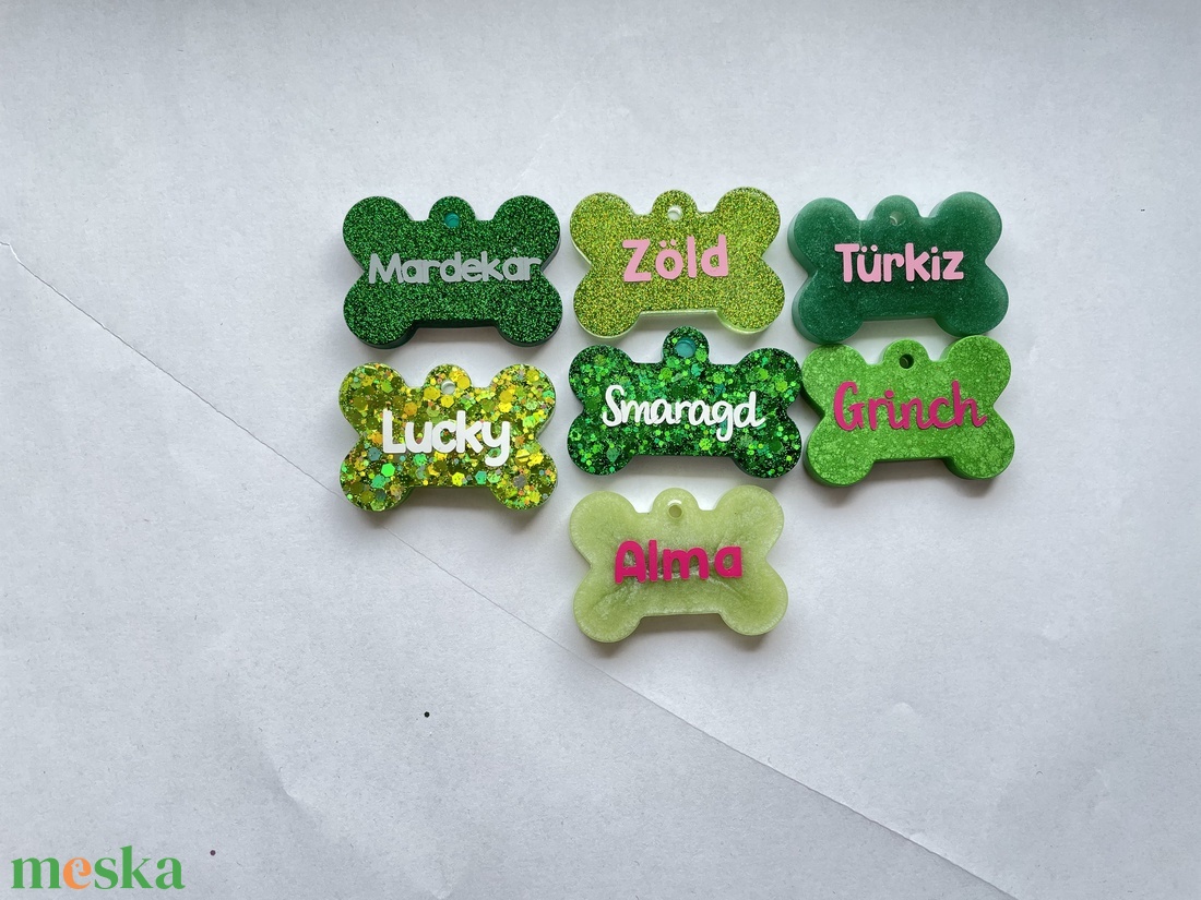 Epoxy kutyabiléta (Zöld és Sárgás színvariációk) - otthon & életmód - kisállatoknak - kutyáknak - kutya biléta - Meska.hu Epoxy kutyabiléta (Zöld és Sárgás színvariációk) - otthon & életmód - kisállatoknak - kutyáknak - kutya biléta - Meska.hu