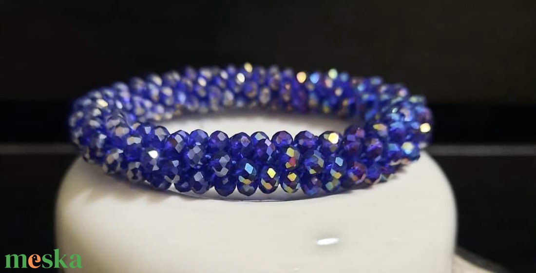 Csillogó fánk üveggyöngy karkötő - több színben - ékszer - karkötő - gyöngyös karkötő - Meska.hu Csillogó fánk üveggyöngy karkötő - több színben - ékszer - karkötő - gyöngyös karkötő - Meska.hu