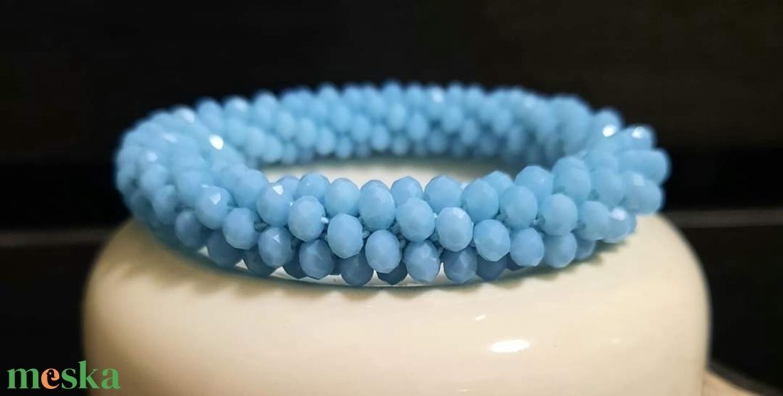 Csillogó fánk üveggyöngy karkötő - több színben - ékszer - karkötő - gyöngyös karkötő - Meska.hu Csillogó fánk üveggyöngy karkötő - több színben - ékszer - karkötő - gyöngyös karkötő - Meska.hu