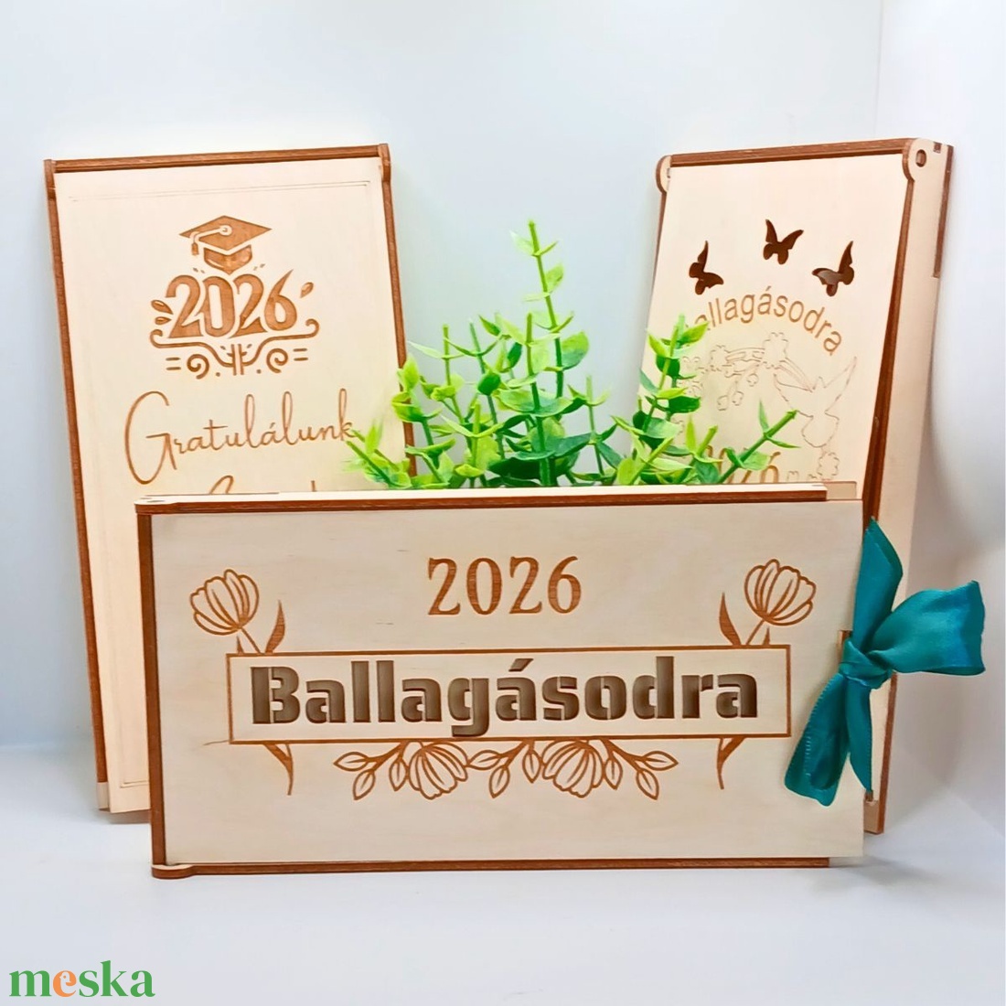  Gravírozott ballagási pénzátadó doboz � egyedi fa ajándék fiúknak és lányoknak (2026) - otthon & életmód - papír, írószer - ajándékozás kellékei - pénzátadó doboz - Meska.hu