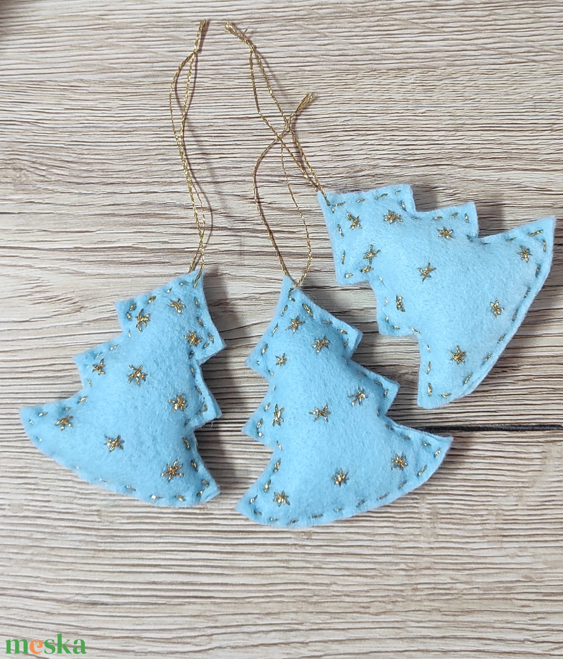 Fenyőfadísz  filcből ( karácsonyidísz filcből) - karácsony - karácsonyi lakásdekoráció - karácsonyfadíszek - Meska.hu