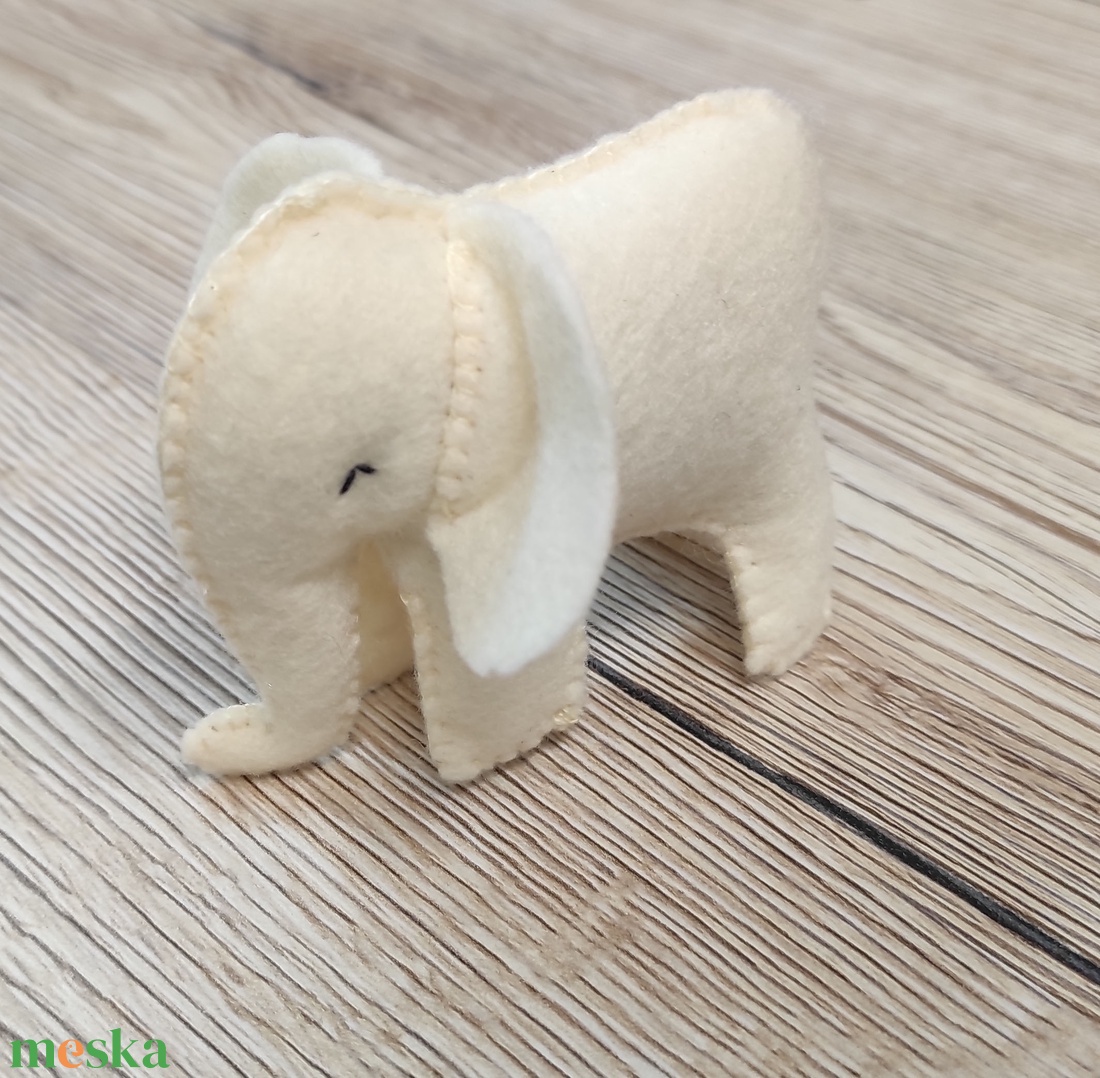 Filc elefánt - játék & sport - plüssállat & játékfigura - elefánt - Meska.hu