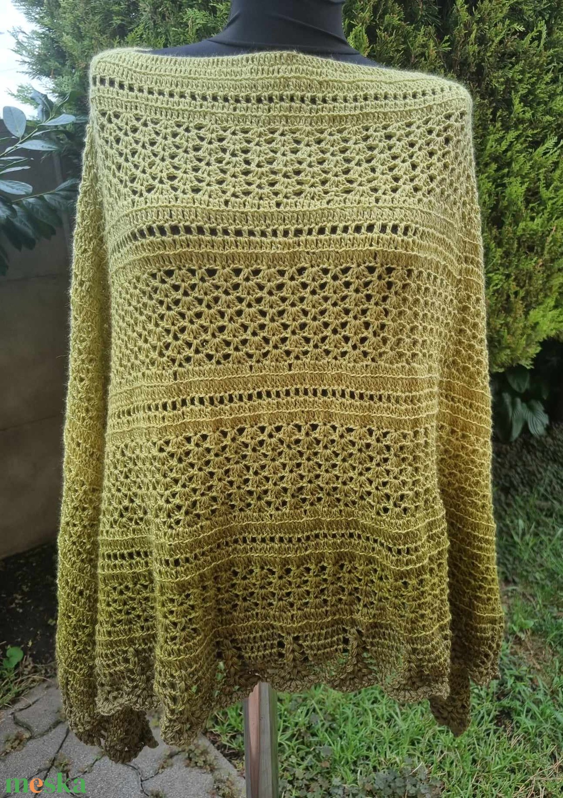 Csodaszép csipkemintás merino-gyapjú tartalmú horgolt poncsó - - Meska.hu Csodaszép csipkemintás merino-gyapjú tartalmú horgolt poncsó - - Meska.hu