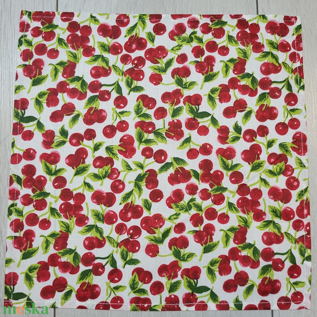 Cseresznyemintás textilszalvéta - otthon & életmód - konyhafelszerelés, tálalás - konyhai textil - szalvéta - Meska.hu Cseresznyemintás textilszalvéta - otthon & életmód - konyhafelszerelés, tálalás - konyhai textil - szalvéta - Meska.hu