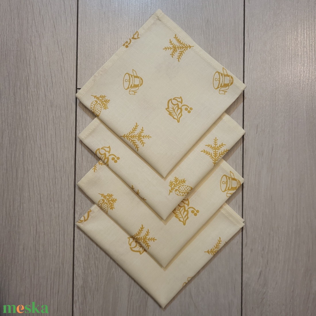 Karácsonyi textilszalvéta az ünnepi asztalra - otthon & életmód - konyhafelszerelés, tálalás - konyhai textil - szalvéta - Meska.hu Karácsonyi textilszalvéta az ünnepi asztalra - otthon & életmód - konyhafelszerelés, tálalás - konyhai textil - szalvéta - Meska.hu