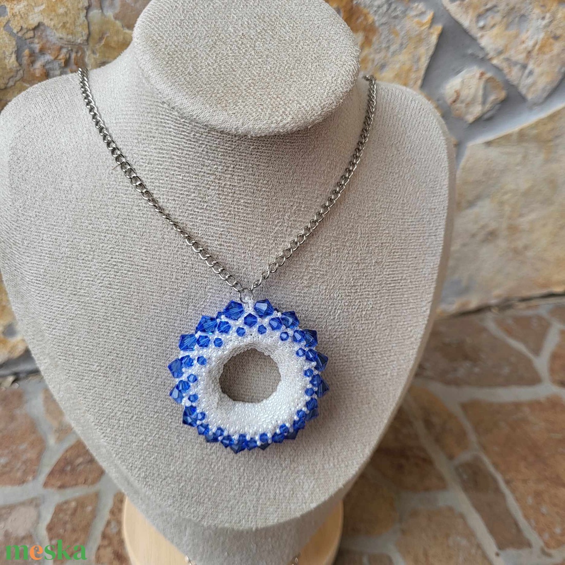 Swarovski fánkmedál akciós termékkép 1
