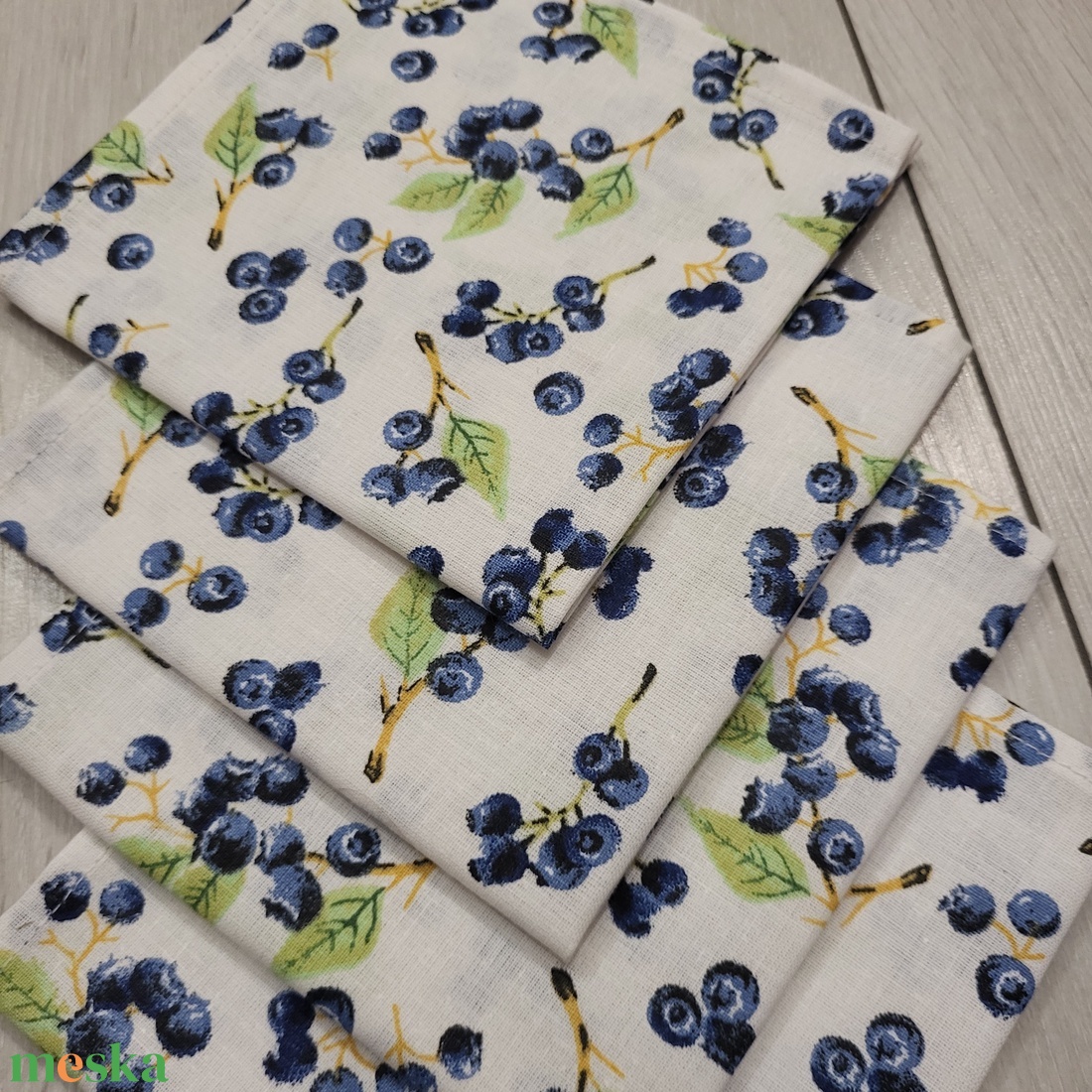 Áfonyamintás textilszalvéta - otthon & életmód - konyhafelszerelés, tálalás - konyhai textil - szalvéta - Meska.hu Áfonyamintás textilszalvéta - otthon & életmód - konyhafelszerelés, tálalás - konyhai textil - szalvéta - Meska.hu