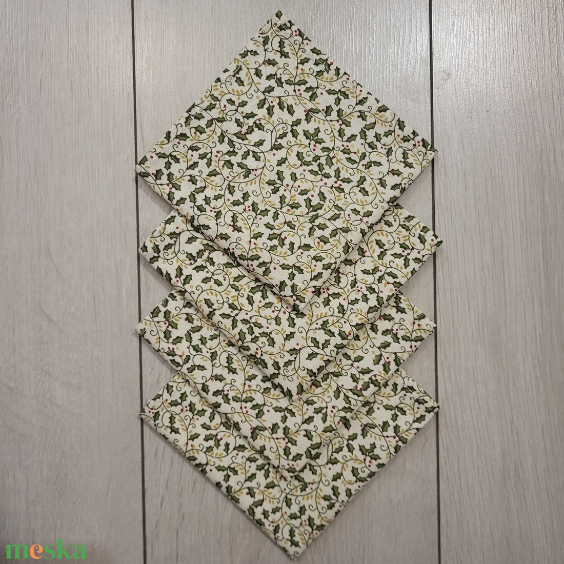 Karácsonyi textilszalvéta az ünnepi asztalra  - otthon & életmód - konyhafelszerelés, tálalás - konyhai textil - szalvéta - Meska.hu