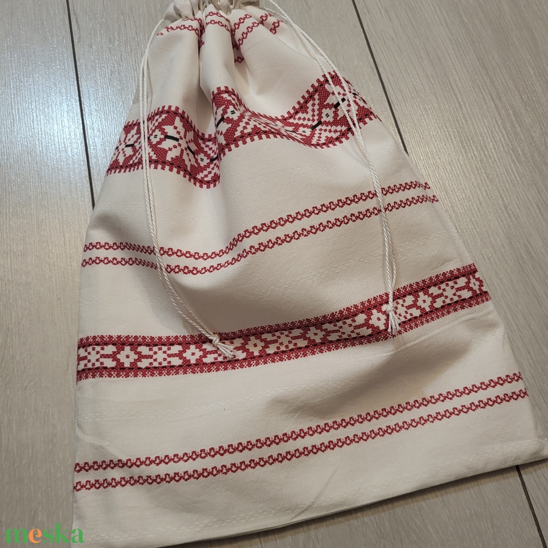 Kenyeres zsák palócmintás vászonból - táska & tok - bevásárlás & shopper táska - kenyeres zsák - Meska.hu Kenyeres zsák palócmintás vászonból - táska & tok - bevásárlás & shopper táska - kenyeres zsák - Meska.hu