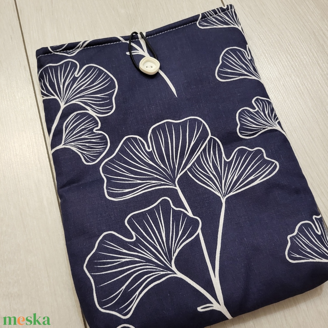 Könyvtok- gingko biloba mintás - könyv & zene - könyvtok - Meska.hu Könyvtok- gingko biloba mintás - könyv & zene - könyvtok - Meska.hu