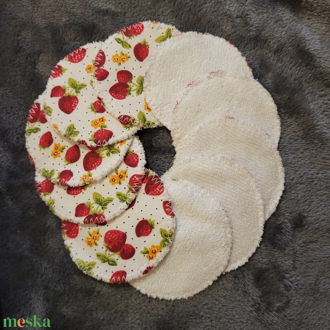  Arctisztító korong epermintával - szépségápolás - arcápolás - arctisztító korong - Meska.hu