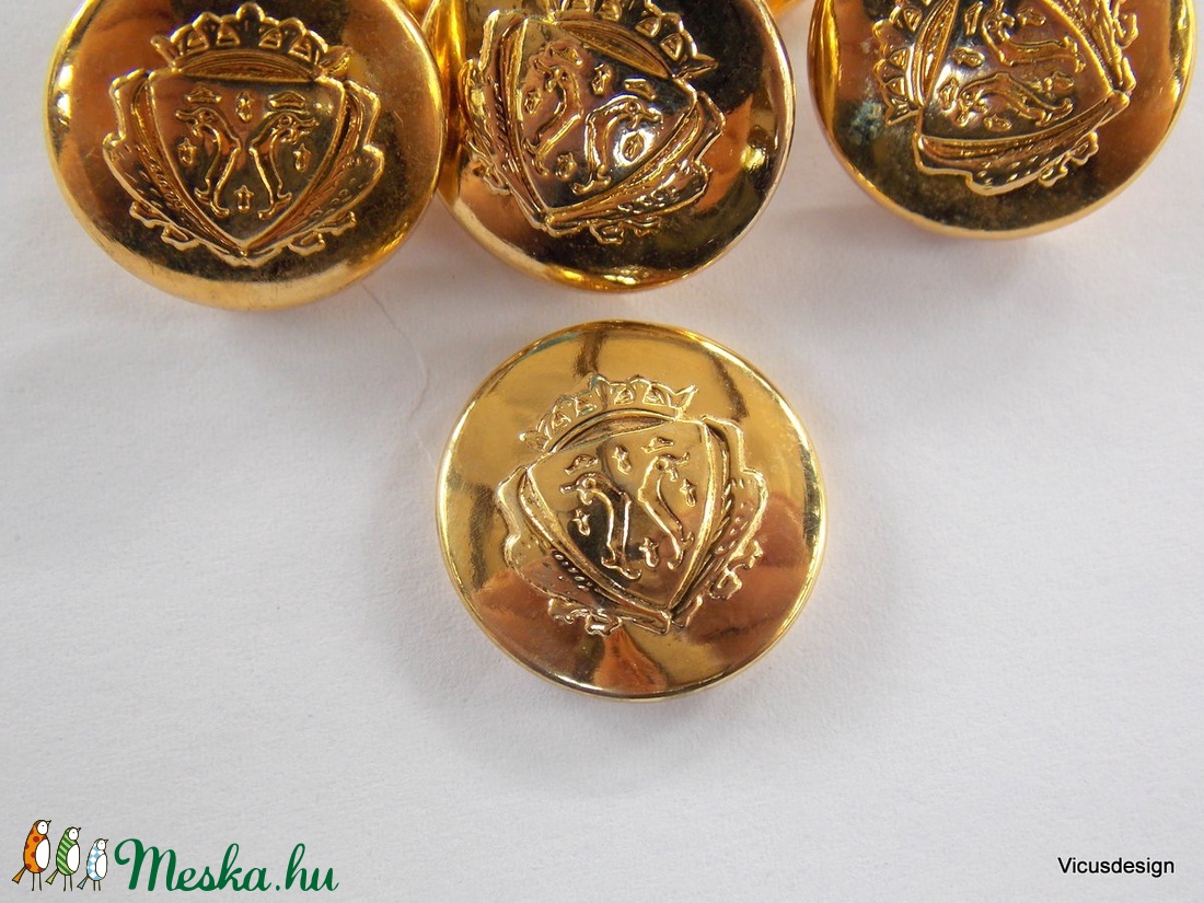  Arany színű  fém gomb 2 - kellékek & szerszámok - gyöngyfűzés kellékek - Meska.hu