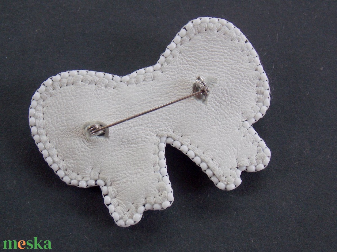 Masni bross - ékszer - kitűző és bross - kitűző - Meska.hu Masni bross - ékszer - kitűző és bross - kitűző - Meska.hu