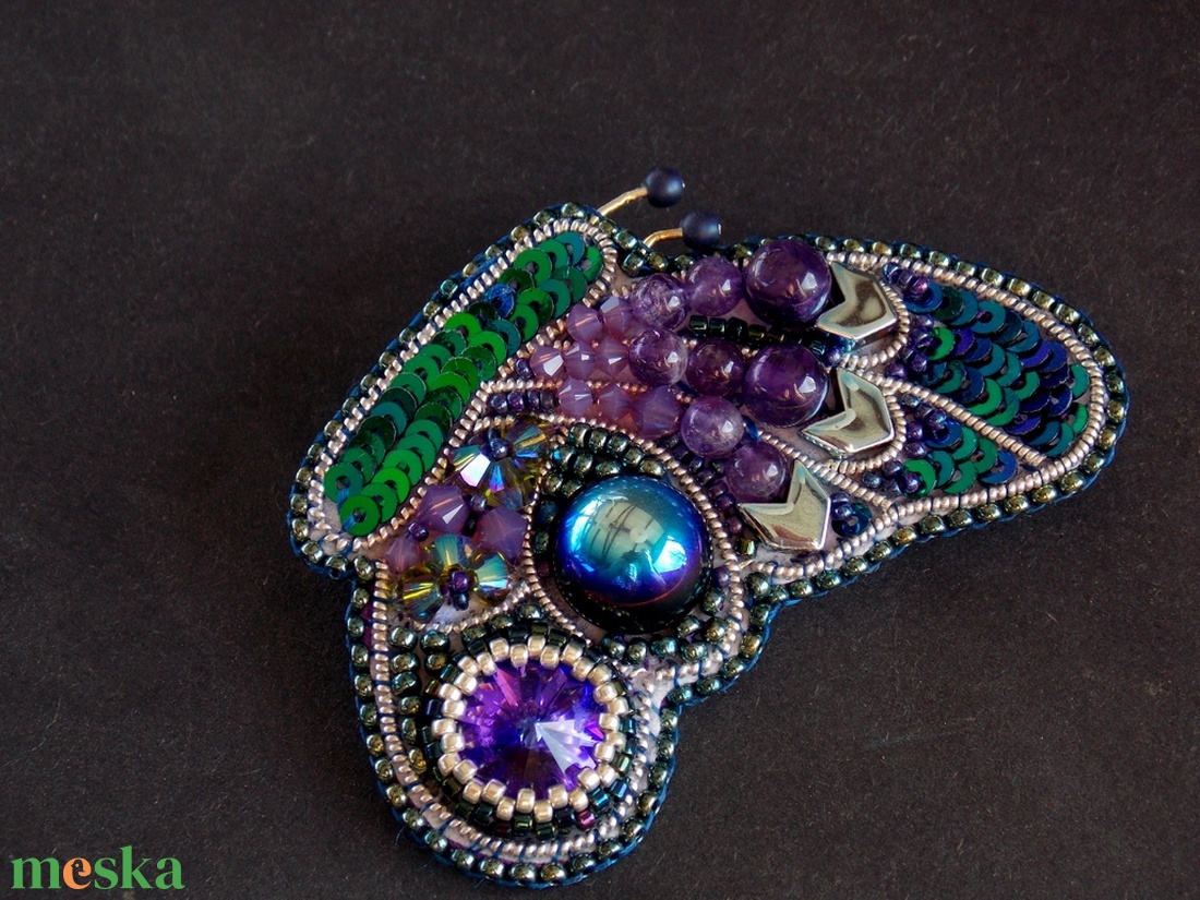 Amethyst pillangó -gyöngy hímzett bross-kitűző - ékszer - kitűző és bross - kitűző - Meska.hu Amethyst pillangó -gyöngy hímzett bross-kitűző - ékszer - kitűző és bross - kitűző - Meska.hu