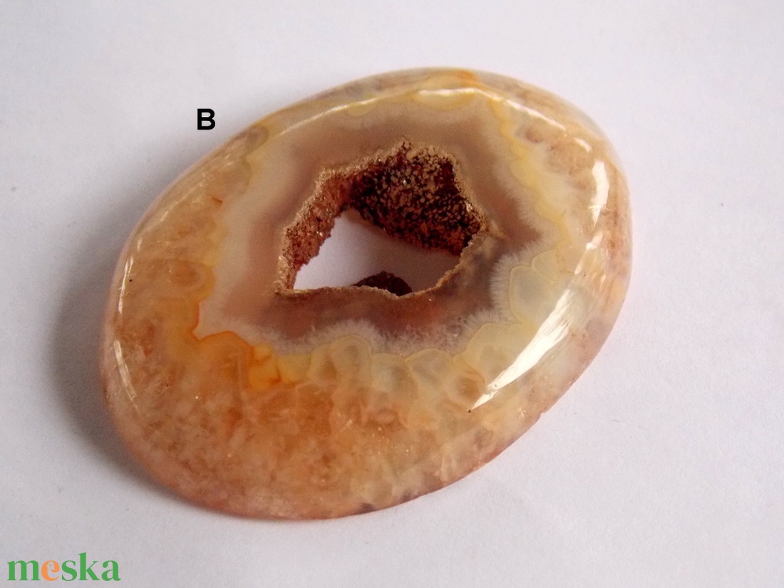 Lyukas druzy achát - kellékek & szerszámok - gyöngyfűzés kellékek - cabochon - Meska.hu Lyukas druzy achát - kellékek & szerszámok - gyöngyfűzés kellékek - cabochon - Meska.hu