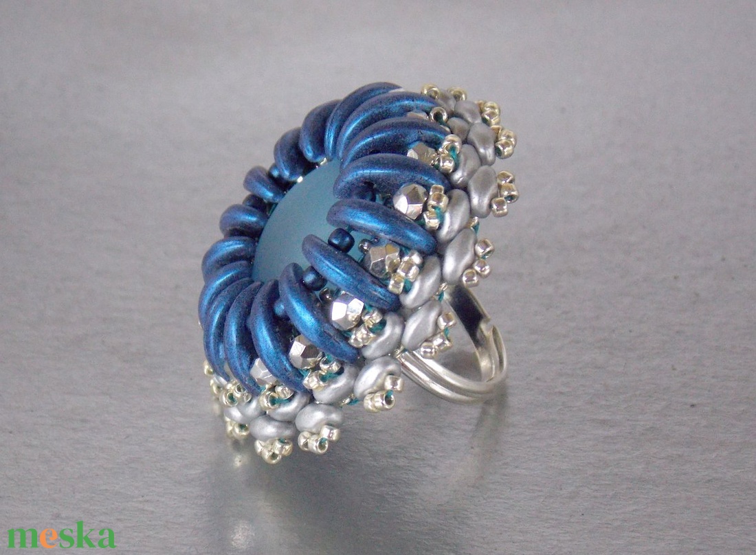 Blue sky  gyöngy hímzett medál és gyűrű tutorial - diy (csináld magad) - fűzésminták - Meska.hu