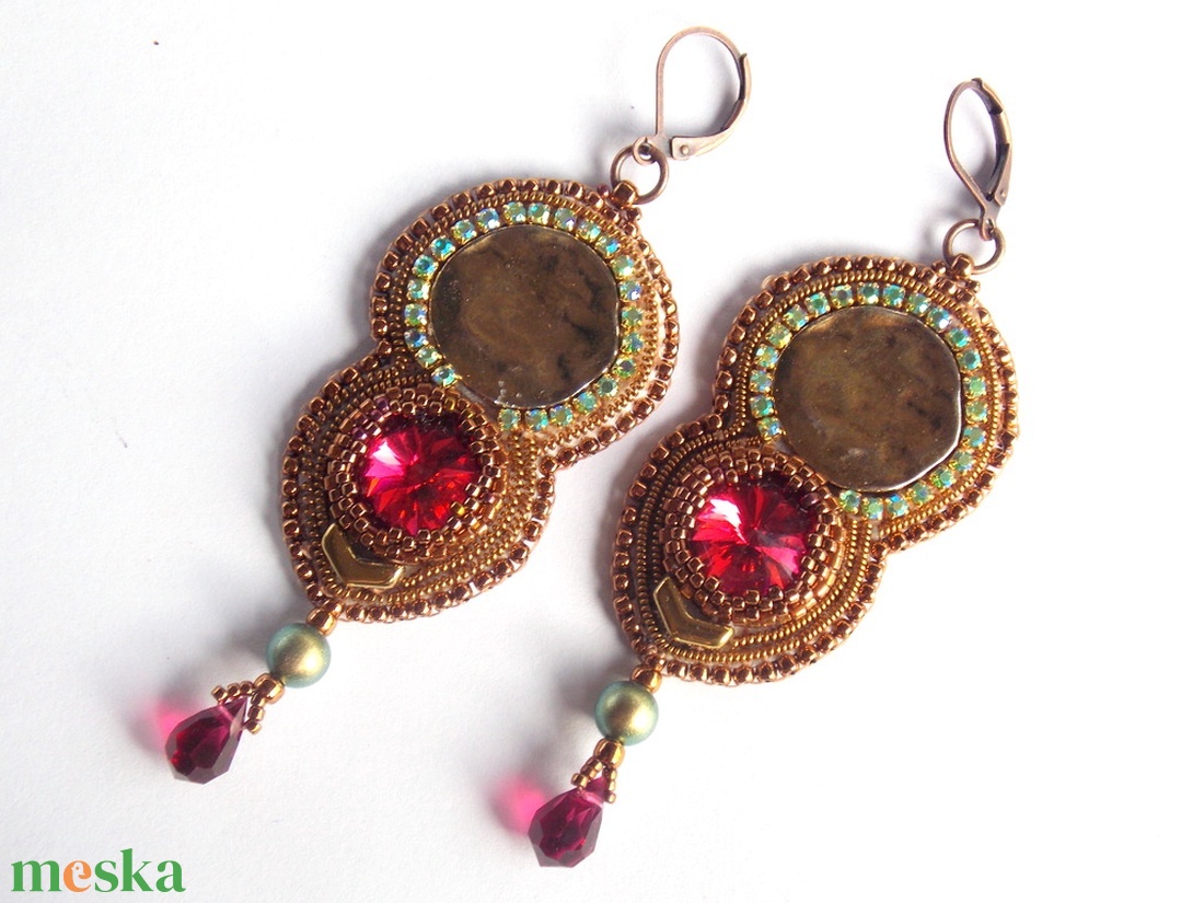 Sarolta - gyöngy hímzett fülbevaló - ékszer - fülbevaló - lógó fülbevaló - Meska.hu