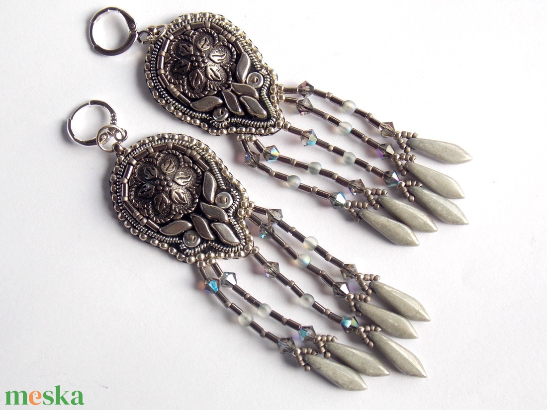 Acél - gyöngy hímzett fülbevaló - ékszer - fülbevaló - lógó fülbevaló - Meska.hu