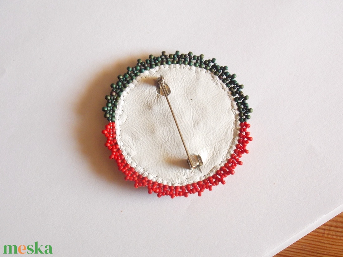 Bross - ékszer - kitűző és bross - Meska.hu