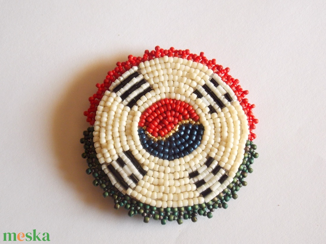 Bross - ékszer - kitűző és bross - Meska.hu