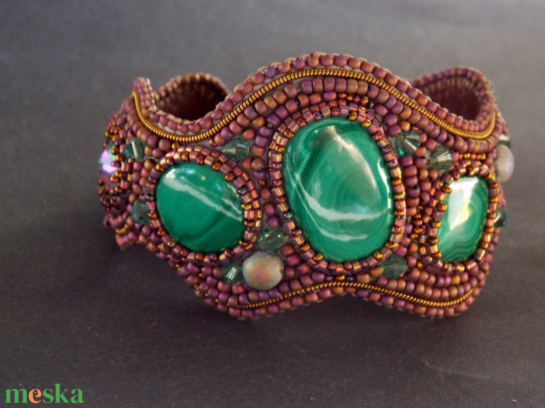 Malachite - gyöngy hímzett karkötő - ékszer - karkötő - gyöngyös karkötő - Meska.hu