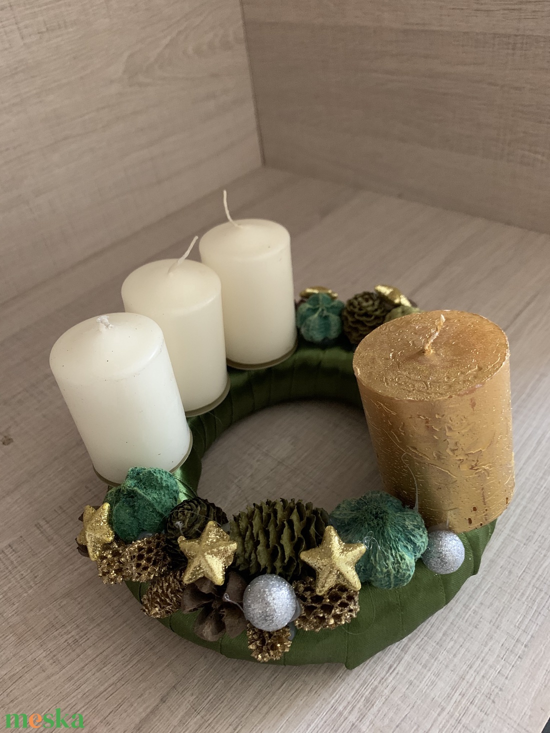 Zöld-arany adventi koszorú - karácsony - adventi díszek - adventi koszorú - Meska.hu Zöld-arany adventi koszorú - karácsony - adventi díszek - adventi koszorú - Meska.hu