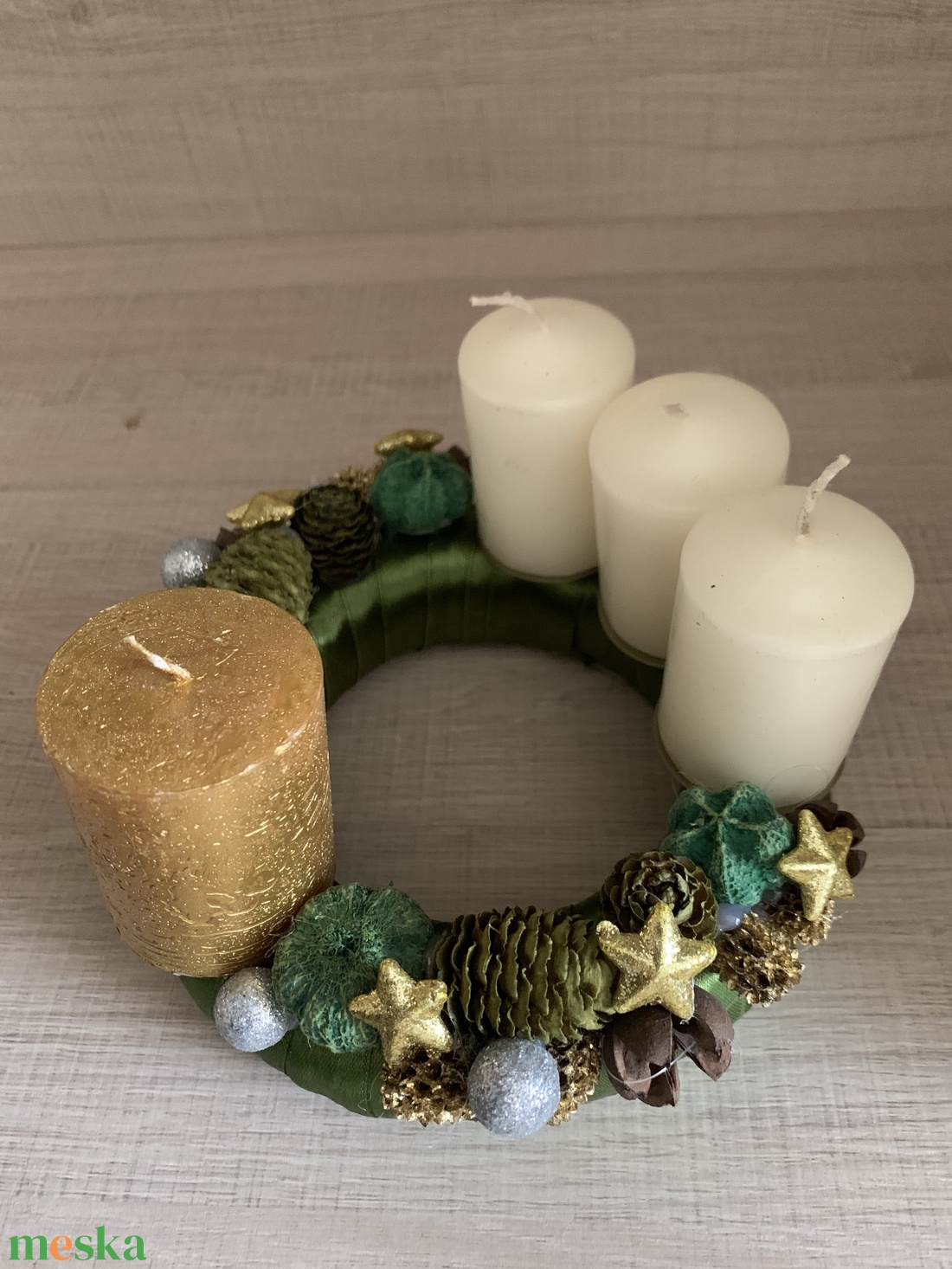 Zöld-arany adventi koszorú - karácsony - adventi díszek - adventi koszorú - Meska.hu Zöld-arany adventi koszorú - karácsony - adventi díszek - adventi koszorú - Meska.hu