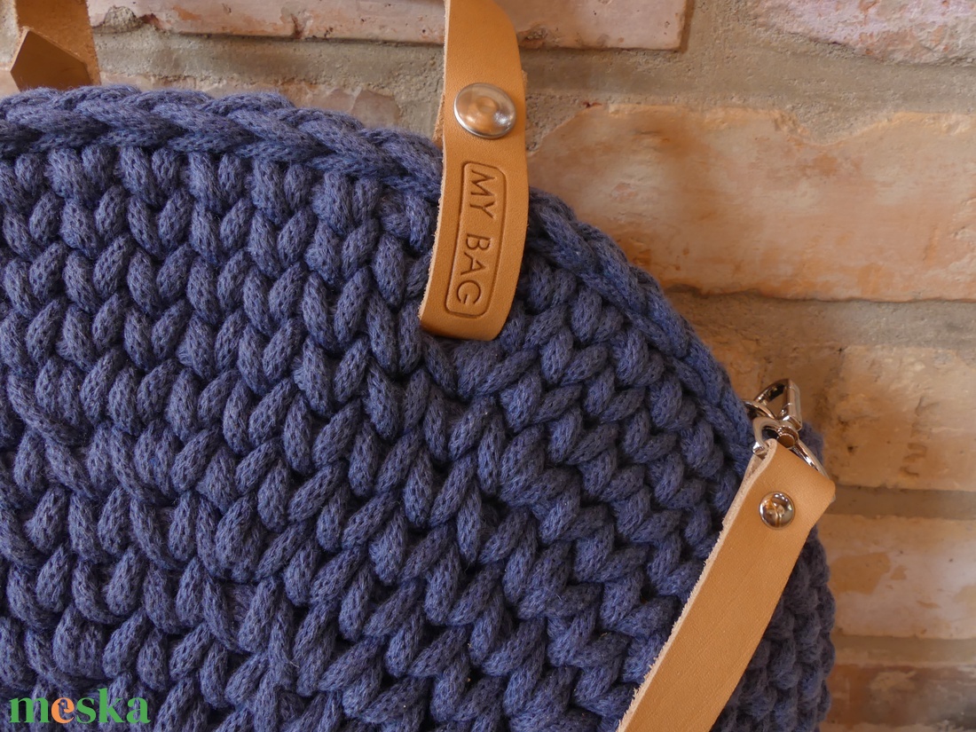 Horgolt női körtáska farmerkék színben - Crossbody - táska & tok - kézitáska & válltáska - vállon átvethető táska - Meska.hu Horgolt női körtáska farmerkék színben - Crossbody - táska & tok - kézitáska & válltáska - vállon átvethető táska - Meska.hu