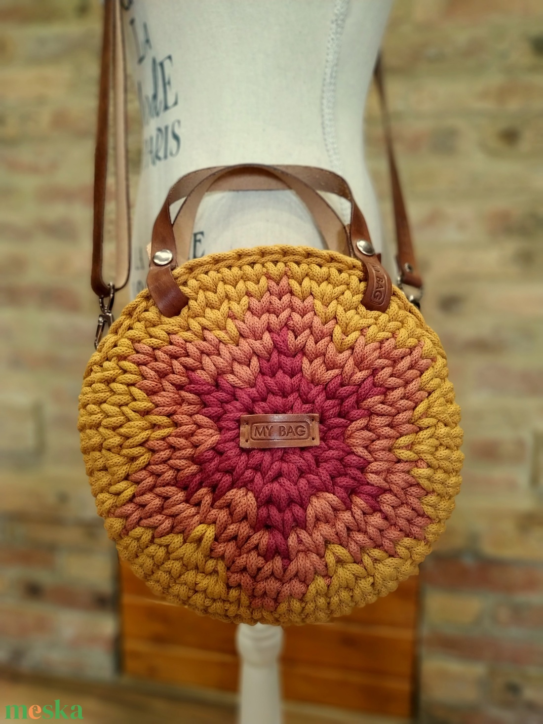 Horgolt női körtáska - MINI - csillaggal a közepén - Crossbody - MUSTÁRSÁRGA - táska & tok - kézitáska & válltáska - vállon átvethető táska - Meska.hu Horgolt női körtáska - MINI - csillaggal a közepén - Crossbody - MUSTÁRSÁRGA - táska & tok - kézitáska & válltáska - vállon átvethető táska - Meska.hu