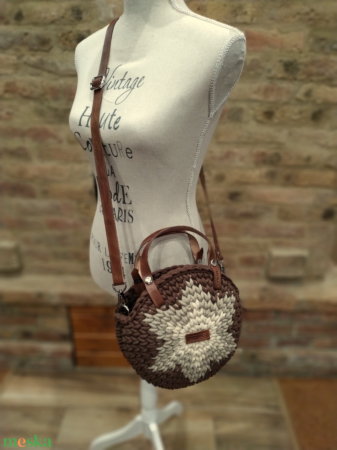 Horgolt női körtáska - MINI - csillaggal a közepén - Crossbody - CSOKIBARNA - táska & tok - kézitáska & válltáska - vállon átvethető táska - Meska.hu Horgolt női körtáska - MINI - csillaggal a közepén - Crossbody - CSOKIBARNA - táska & tok - kézitáska & válltáska - vállon átvethető táska - Meska.hu