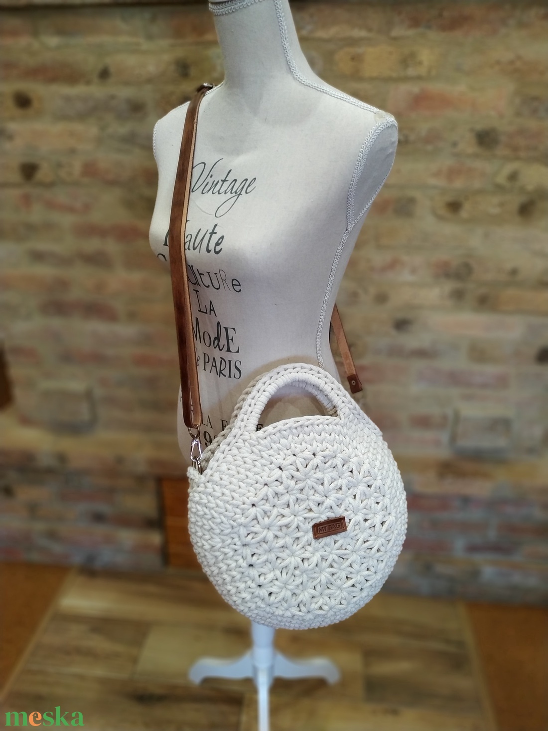 Horgolt női körtáska ekrü színben - jázmin mintával - Crossbody - táska & tok - kézitáska & válltáska - vállon átvethető táska - Meska.hu Horgolt női körtáska ekrü színben - jázmin mintával - Crossbody - táska & tok - kézitáska & válltáska - vállon átvethető táska - Meska.hu