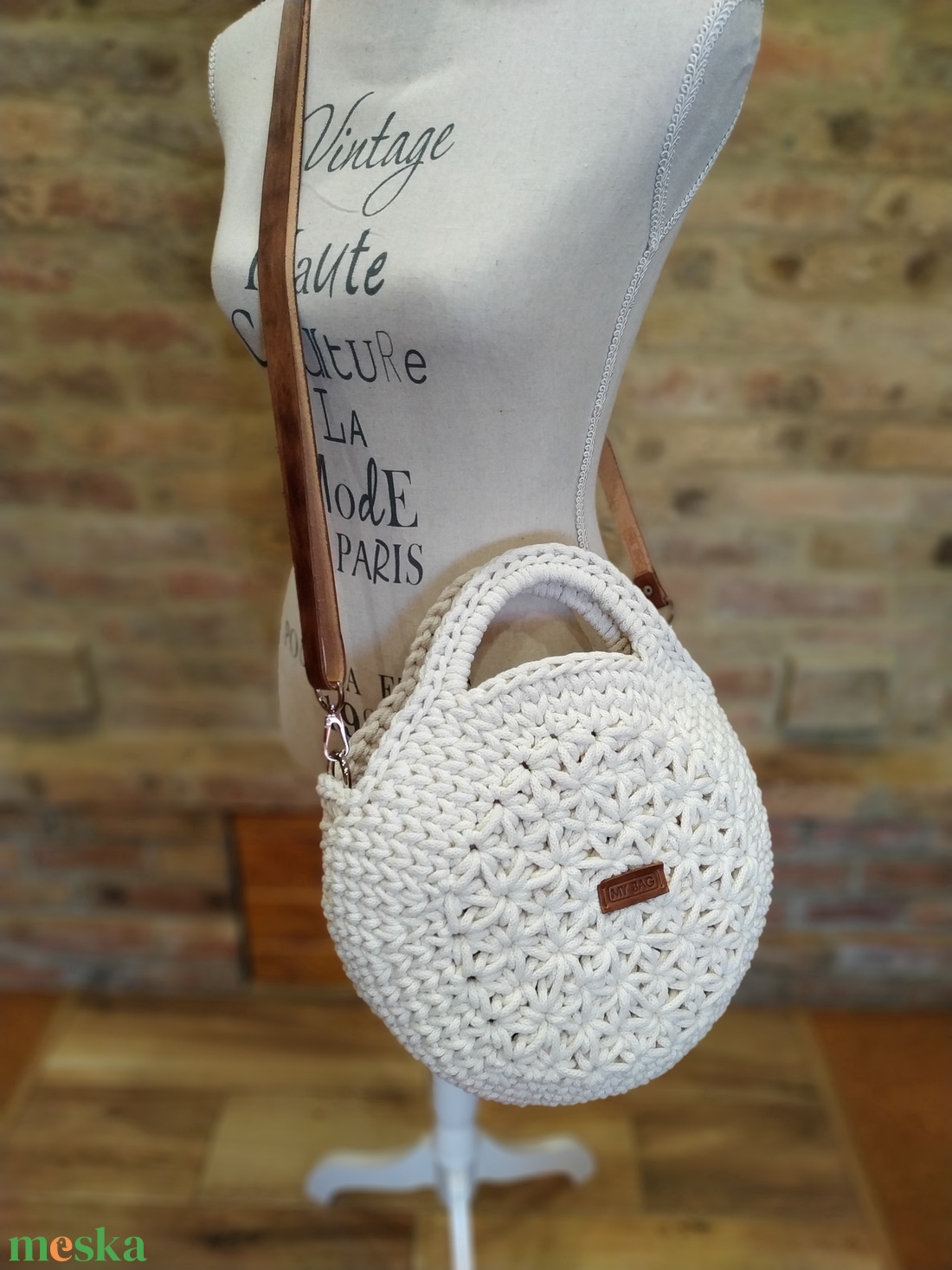 Horgolt női körtáska ekrü színben - jázmin mintával - Crossbody - táska & tok - kézitáska & válltáska - vállon átvethető táska - Meska.hu Horgolt női körtáska ekrü színben - jázmin mintával - Crossbody - táska & tok - kézitáska & válltáska - vállon átvethető táska - Meska.hu