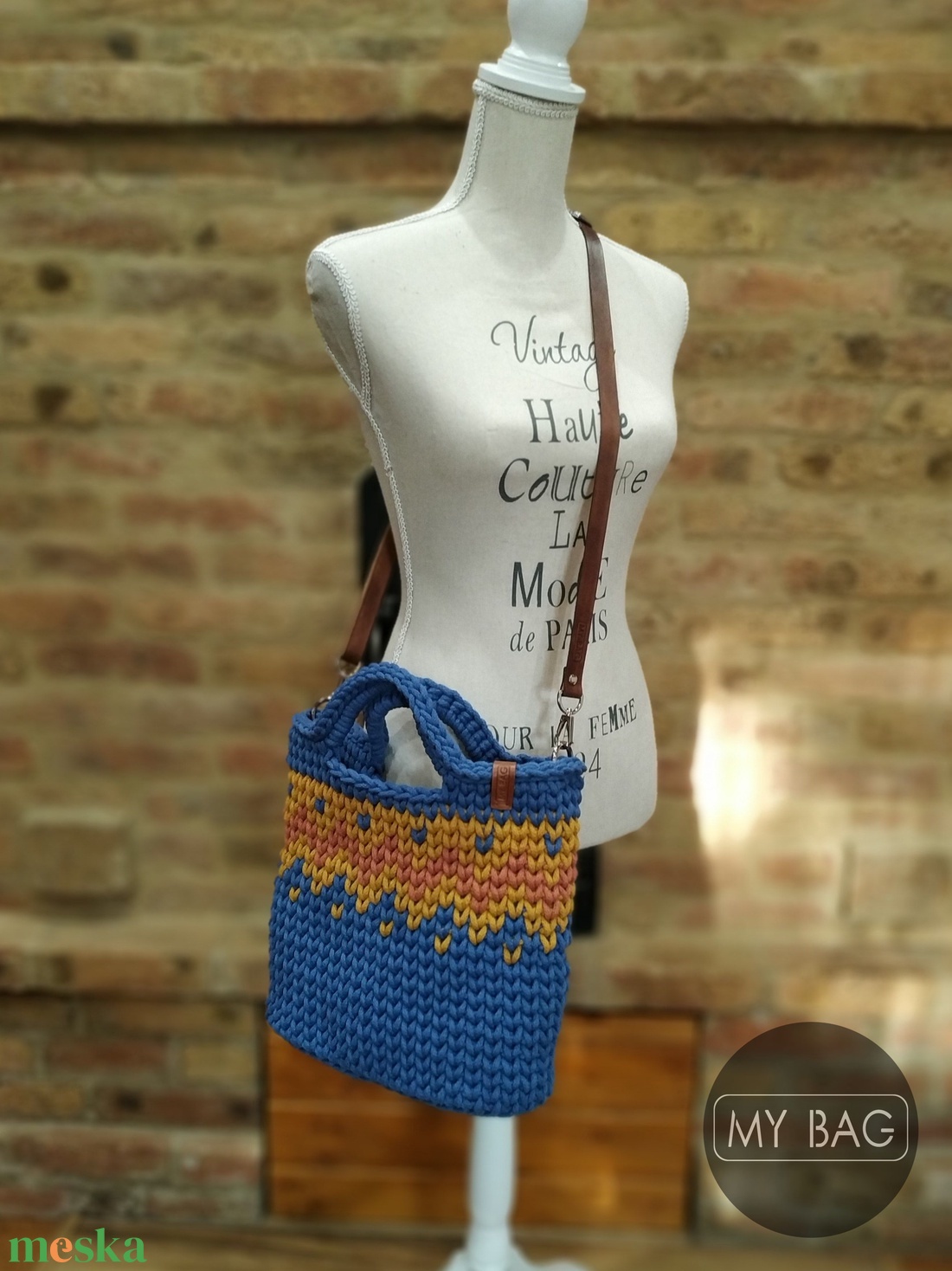 Horgolt női crossbody táska FARMERKÉK/MUSTÁR színben bőr vállpánttal - Cikk-cakk mintával - BIG - táska & tok - kézitáska & válltáska - vállon átvethető táska - Meska.hu Horgolt női crossbody táska FARMERKÉK/MUSTÁR színben bőr vállpánttal - Cikk-cakk mintával - BIG - táska & tok - kézitáska & válltáska - vállon átvethető táska - Meska.hu
