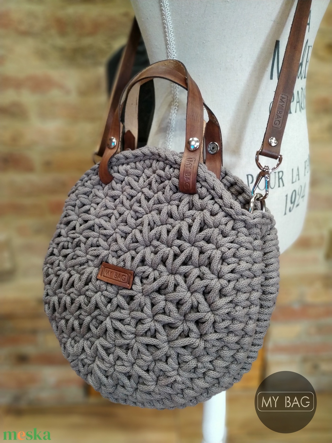 Horgolt női körtáska CAPUCCINO színben - jázmin mintával - Crossbody - táska & tok - kézitáska & válltáska - vállon átvethető táska - Meska.hu Horgolt női körtáska CAPUCCINO színben - jázmin mintával - Crossbody - táska & tok - kézitáska & válltáska - vállon átvethető táska - Meska.hu