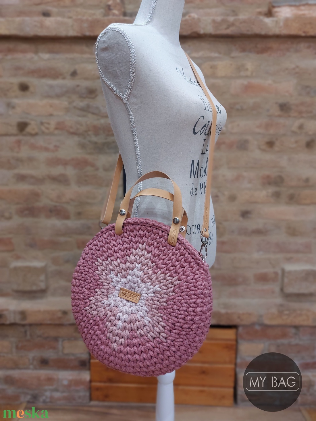 Horgolt női körtáska BLOSSOM színben - csillaggal a közepén - Crossbody - táska & tok - kézitáska & válltáska - vállon átvethető táska - Meska.hu Horgolt női körtáska BLOSSOM színben - csillaggal a közepén - Crossbody - táska & tok - kézitáska & válltáska - vállon átvethető táska - Meska.hu