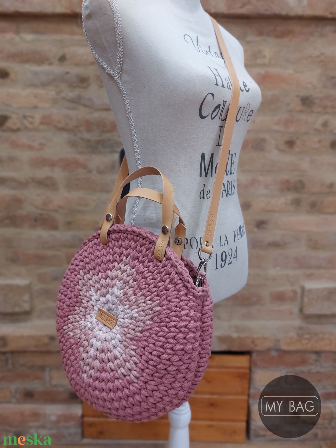 Horgolt női körtáska BLOSSOM színben - csillaggal a közepén - Crossbody - táska & tok - kézitáska & válltáska - vállon átvethető táska - Meska.hu Horgolt női körtáska BLOSSOM színben - csillaggal a közepén - Crossbody - táska & tok - kézitáska & válltáska - vállon átvethető táska - Meska.hu