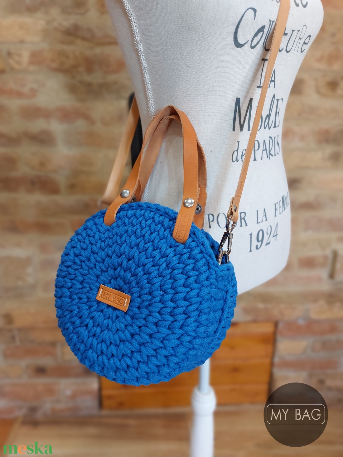 Horgolt női körtáska - MINI - Crossbody - KIRÁLYKÉK - táska & tok - kézitáska & válltáska - vállon átvethető táska - Meska.hu Horgolt női körtáska - MINI - Crossbody - KIRÁLYKÉK - táska & tok - kézitáska & válltáska - vállon átvethető táska - Meska.hu