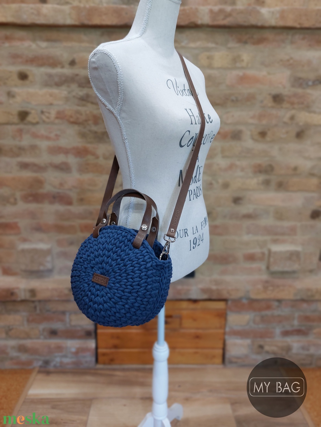 Horgolt női körtáska - MINI - Crossbody - FARMERKÉK - táska & tok - kézitáska & válltáska - vállon átvethető táska - Meska.hu Horgolt női körtáska - MINI - Crossbody - FARMERKÉK - táska & tok - kézitáska & válltáska - vállon átvethető táska - Meska.hu