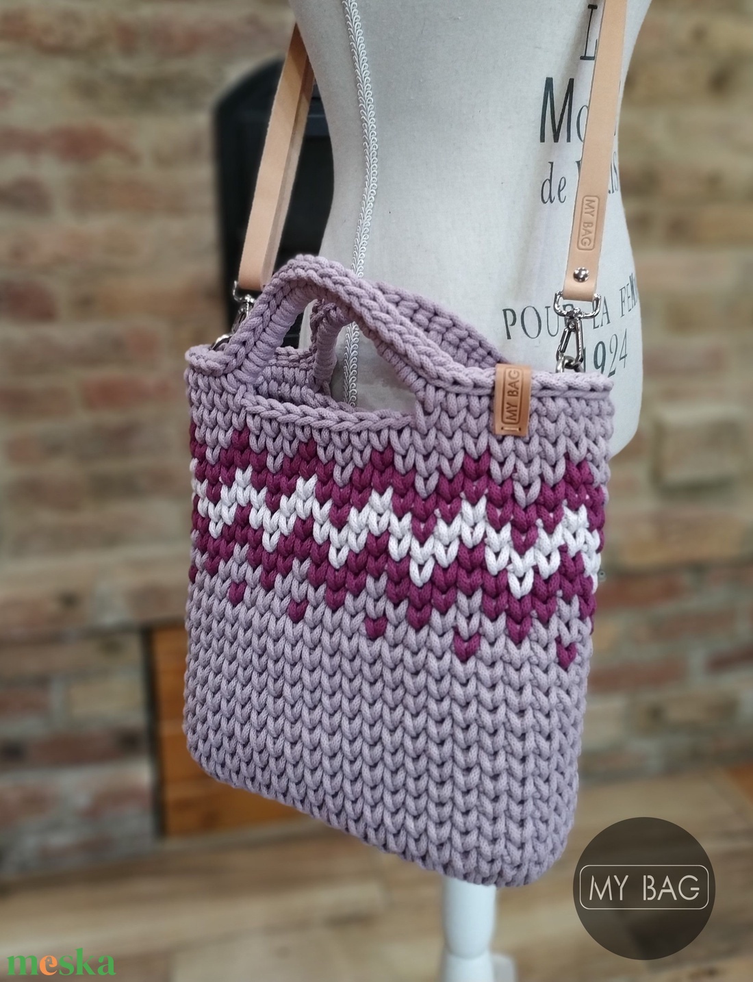 Horgolt női crossbody táska PISZKOSRÓZSASZÍN színben bőr vállpánttal - Cikk-cakk mintával - BIG - táska & tok - kézitáska & válltáska - vállon átvethető táska - Meska.hu Horgolt női crossbody táska PISZKOSRÓZSASZÍN színben bőr vállpánttal - Cikk-cakk mintával - BIG - táska & tok - kézitáska & válltáska - vállon átvethető táska - Meska.hu