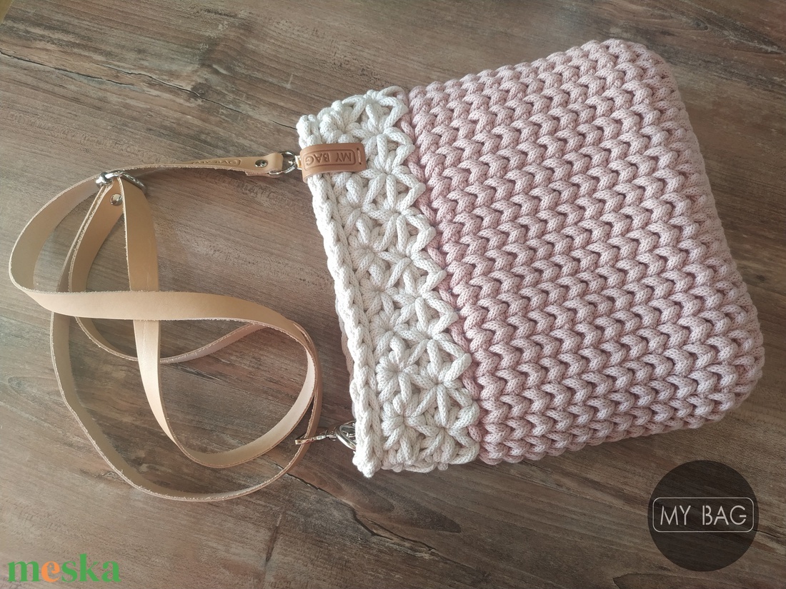 Horgolt női crossbody táska PASTEL PINK/EKRÜ színekben - Jázmin mintával - MINI - táska & tok - kézitáska & válltáska - vállon átvethető táska - Meska.hu