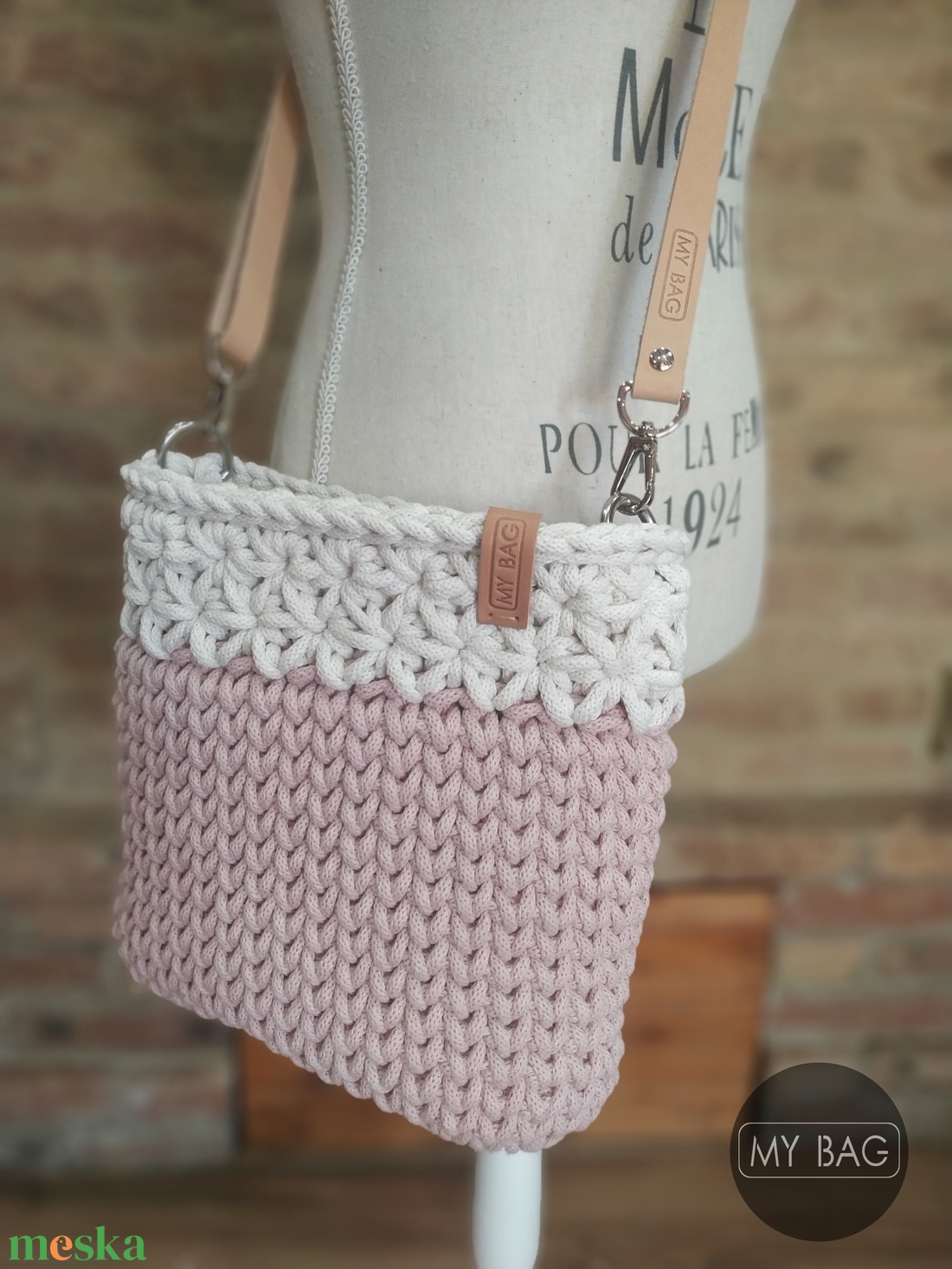 Horgolt női crossbody táska PASTEL PINK/EKRÜ színekben - Jázmin mintával - MINI - táska & tok - kézitáska & válltáska - vállon átvethető táska - Meska.hu