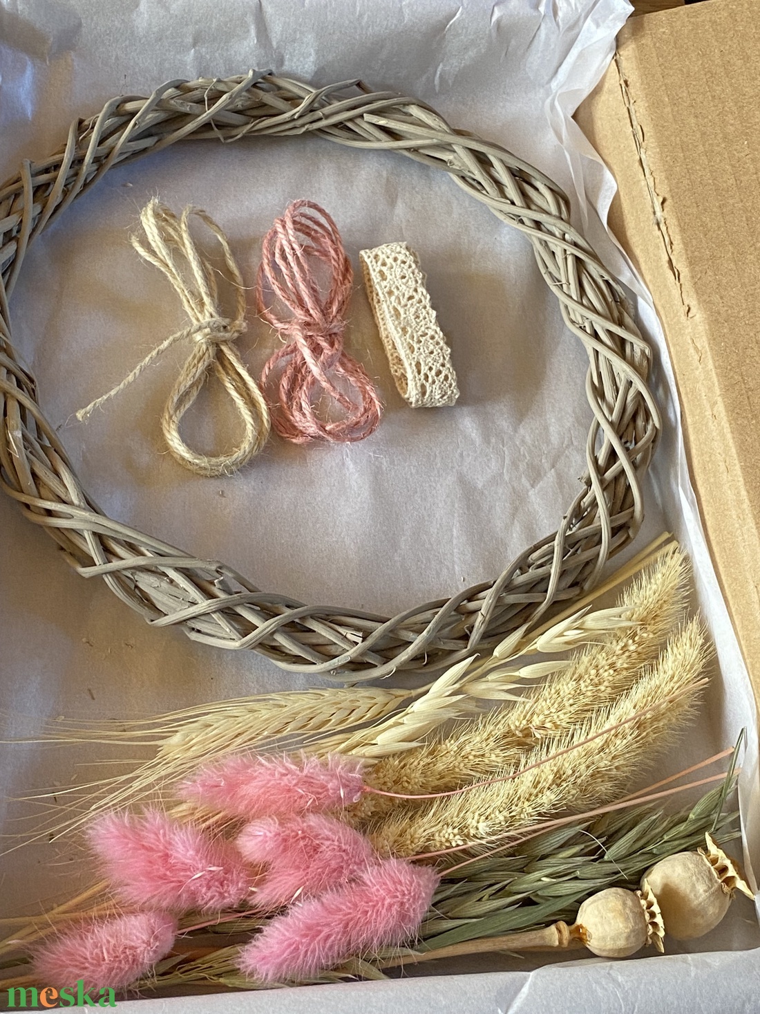 Szárazvirág DIY kopogtató - otthon & életmód - dekoráció - ajtó- és ablak dekoráció - ajtódísz & kopogtató - Meska.hu Szárazvirág DIY kopogtató - otthon & életmód - dekoráció - ajtó- és ablak dekoráció - ajtódísz & kopogtató - Meska.hu